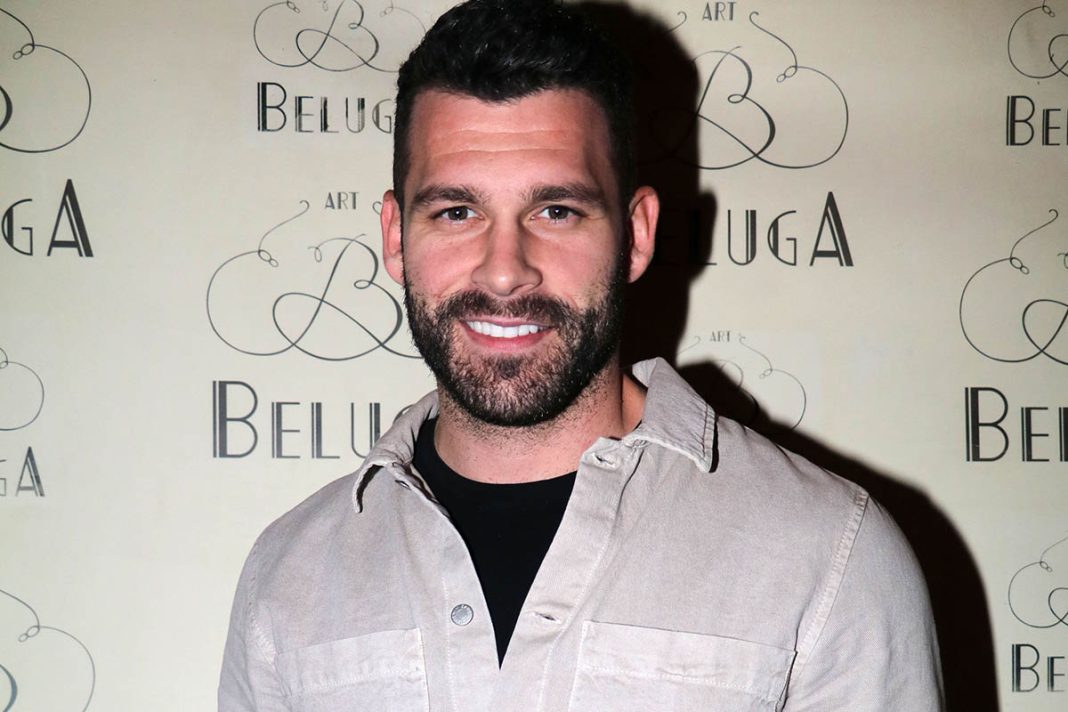 Γενέθλια Στάθη Σχίζα με τούρτες «Survivor» και Ριχάρδο