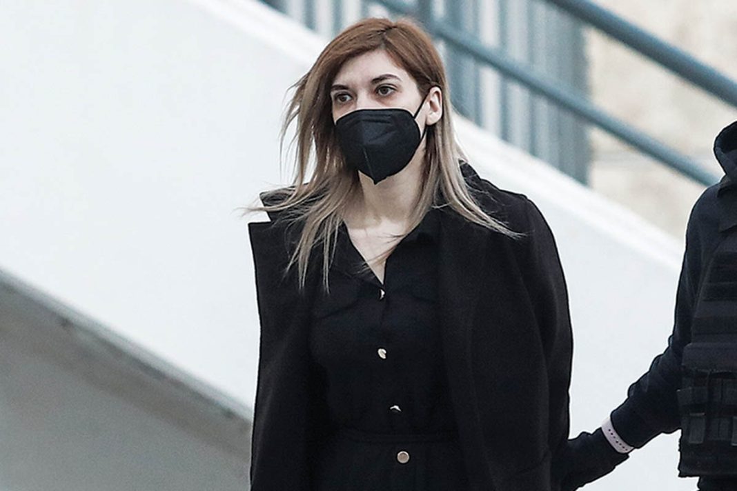 Δίκη Πισπιρίγκου: Εκνευρισμένη εμφανίστηκε η Ρούλα χθες στο δικαστήριο