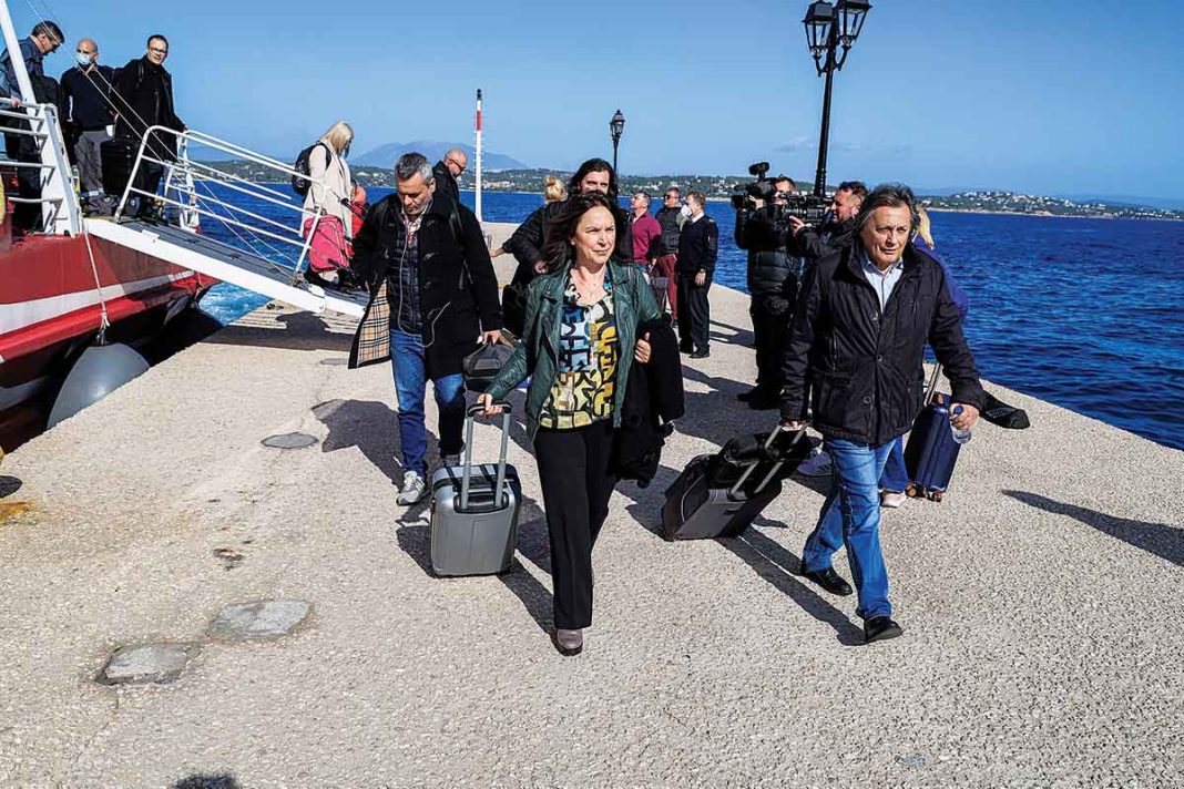 «ΣΥΡΙΖΑ Cruises» με... μποφόρ