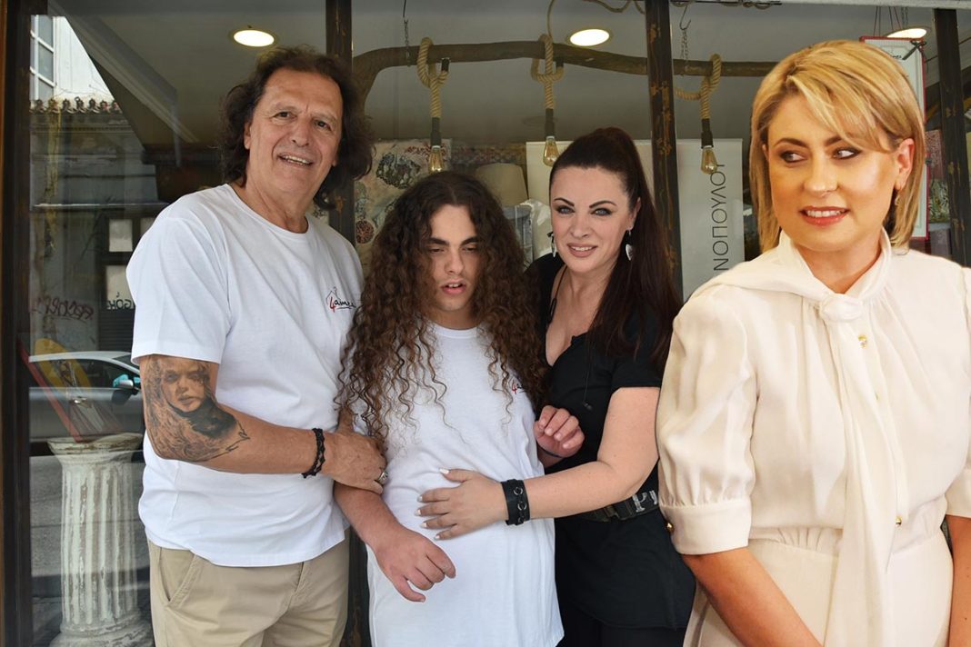 Κράτος «δεσμοφύλακας» των ΑμεΑ - O πρόεδρος του «4amea» Τάσος Μητρόπουλος «πυροβολεί» κατά ριπάς