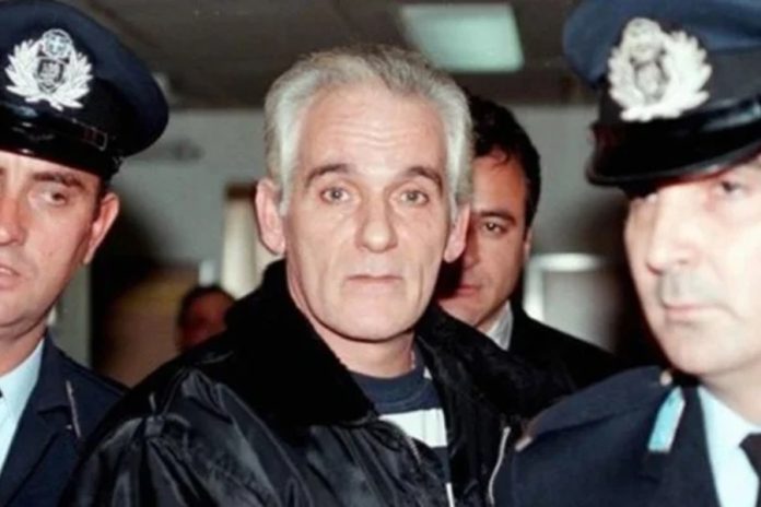 Πέθανε ο Βαγγέλης Ρωχάμης