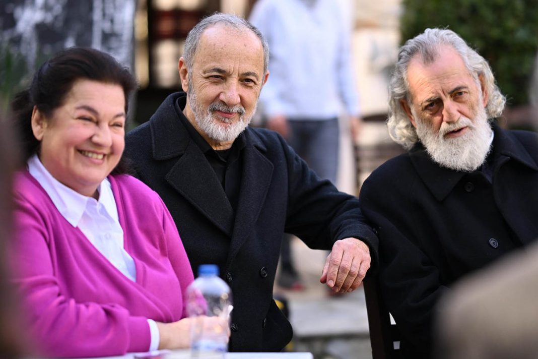 «Σασμός»: Ο Παύλος αποφυλακίζεται, γεμίζοντας χαρά τους πάντες στο χωριό!