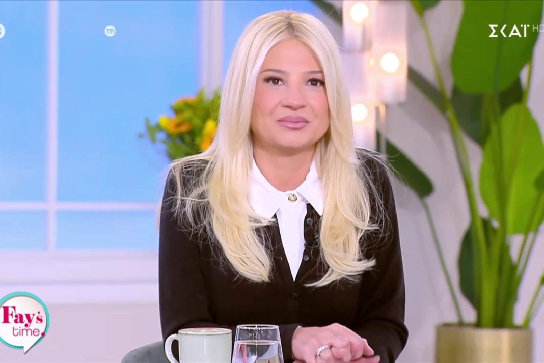 Η Φαίη Σκορδά συγκινημένη στην πρώτη εκπομπή μετά την απώλεια του πατέρα της