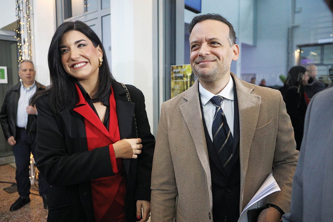 O δήμαρχος Χάρης Δούκας και η αγαπημένη του Γεωργία Πολυτάνου θα παντρευτούν το καλοκαίρι