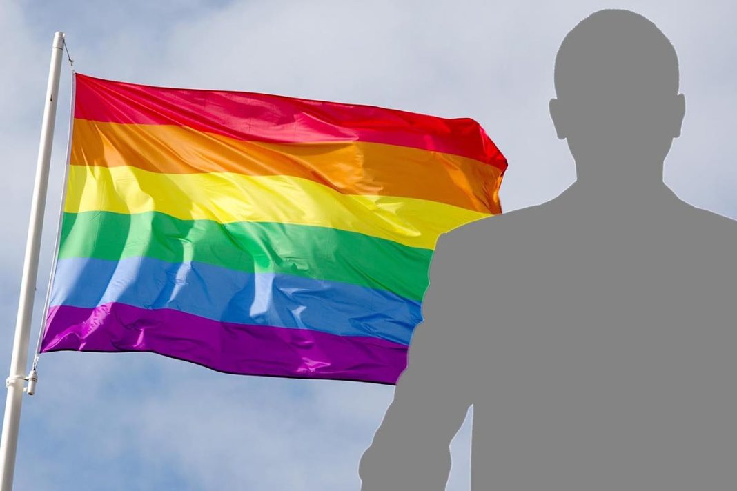 Η διπλή gay ζωή γόνου εφοπλιστή