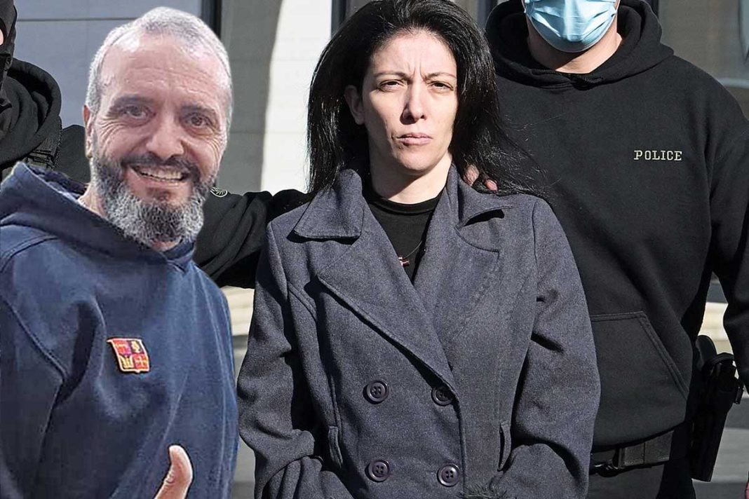 Υπόθεση του Κολωνού: Μαμά μαστροπός, Μίχος «καθαρός»