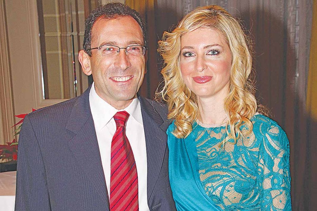 Οικογενειακή ναυμαχία: Μετά την κόρη και η πρώην σύζυγος του εφοπλιστή Λουκά Νομικού κινήθηκε δικαστικά εναντίον του