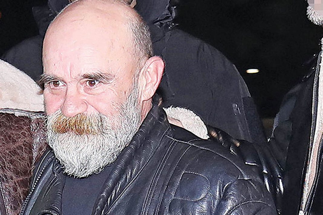Ο Πολυχρονόπουλος στην Ευελπίδων κατά των ΜΜΕ που, όπως υποστηρίζει, τον έχουν συκοφαντήσει