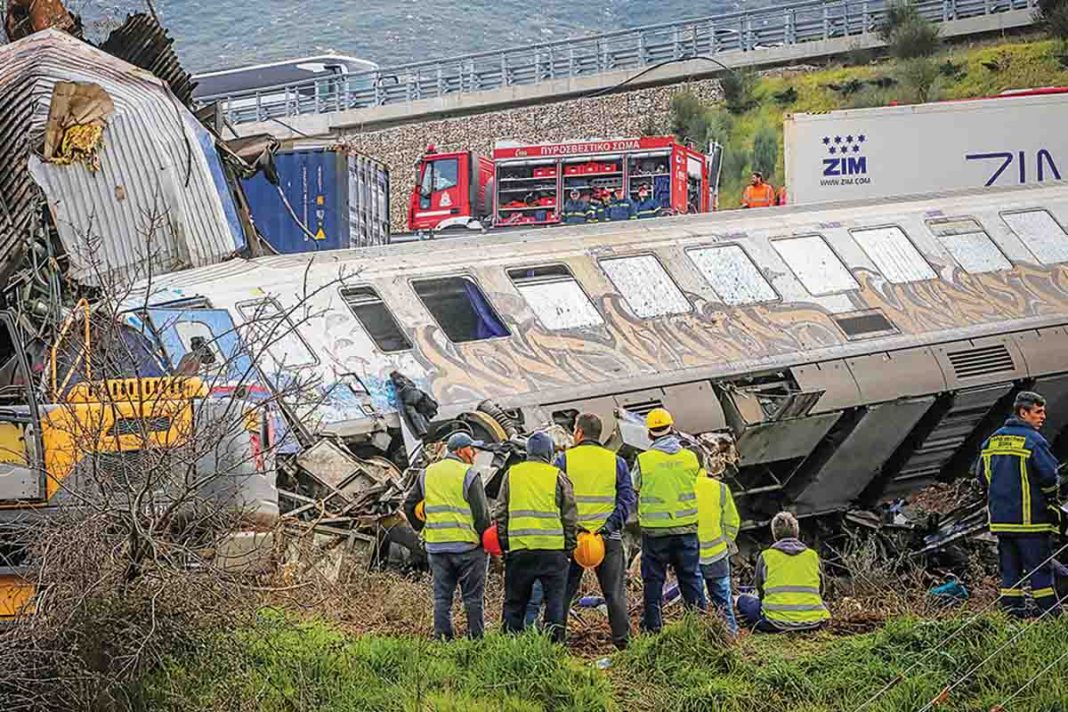 Τέμπη: Τρίτος πραγματογνώμονας θα διερευνήσει αν υπήρχε εύφλεκτη ύλη που προκάλεσε την έκρηξη