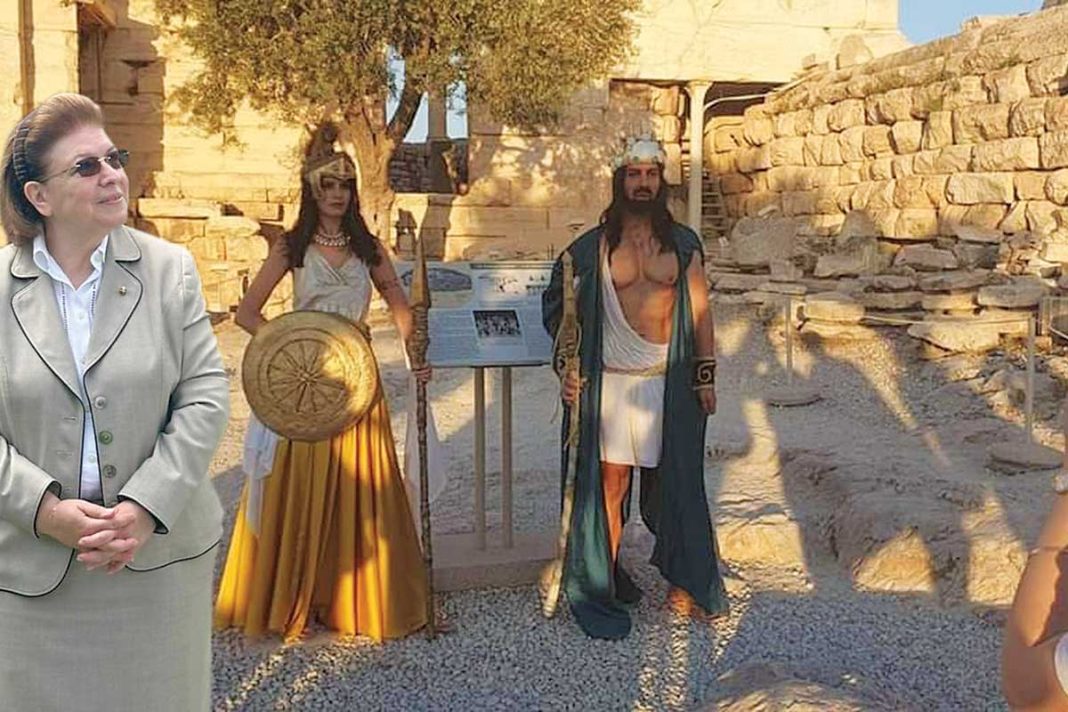 Παγκόσμια ρεζιλίκια με το θέαμα στον Ιερό Βράχο!