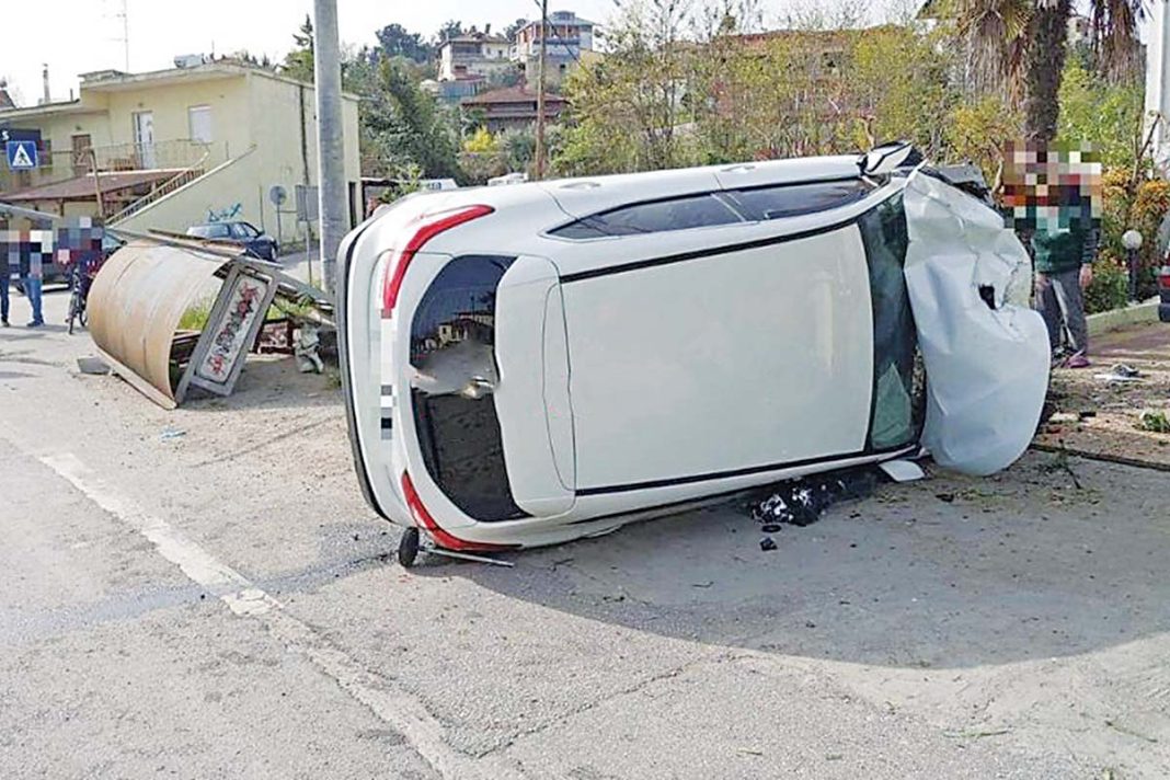 Φρικτό τροχαίο στη Βέροια - 64χρονος έχασε τον έλεγχο του Ι.Χ. του και παρέσυρε δύο γυναίκες