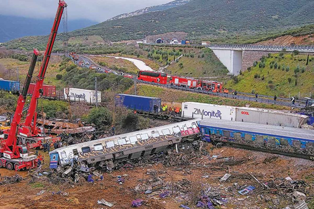 Νέα τροπή στις έρευνες από την τεχνική έκθεση πραγματογνωμόνων οικογενειών θυμάτων των Τεμπών