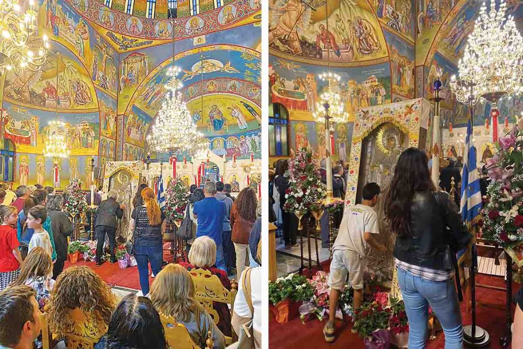 Κοσμοσυρροή πιστών στη Νέα Ερυθραία για την εικόνα από τη Μονή Παντοκράτορος