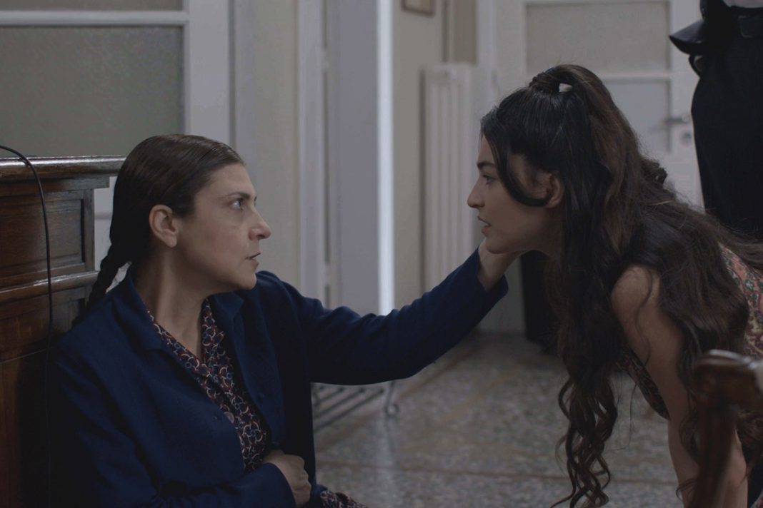 «Ο Παράδεισος των κυριών»: Ο Ρένος προδίδει όλα τα εγκλήματα του Σίμου στην Αμαλία