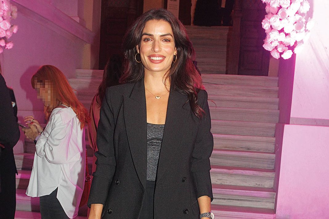 «Εισβολή» στις «Ψυχοκόρες» από τη Σωτηροπούλου