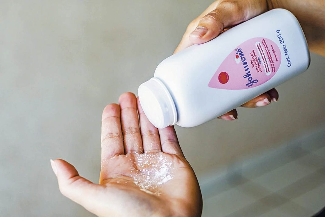 «Χρυσά δάκρυα» της Johnson & Johnson για το καρκινογόνο ταλκ της εταιρίας