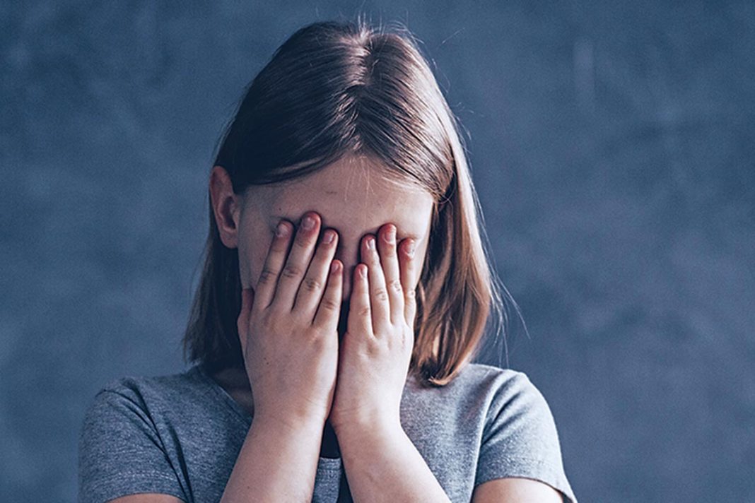 «Καμπάνα» σε 43χρονο για μηνύματα σεξουαλικού περιεχομένου σε ανήλικη