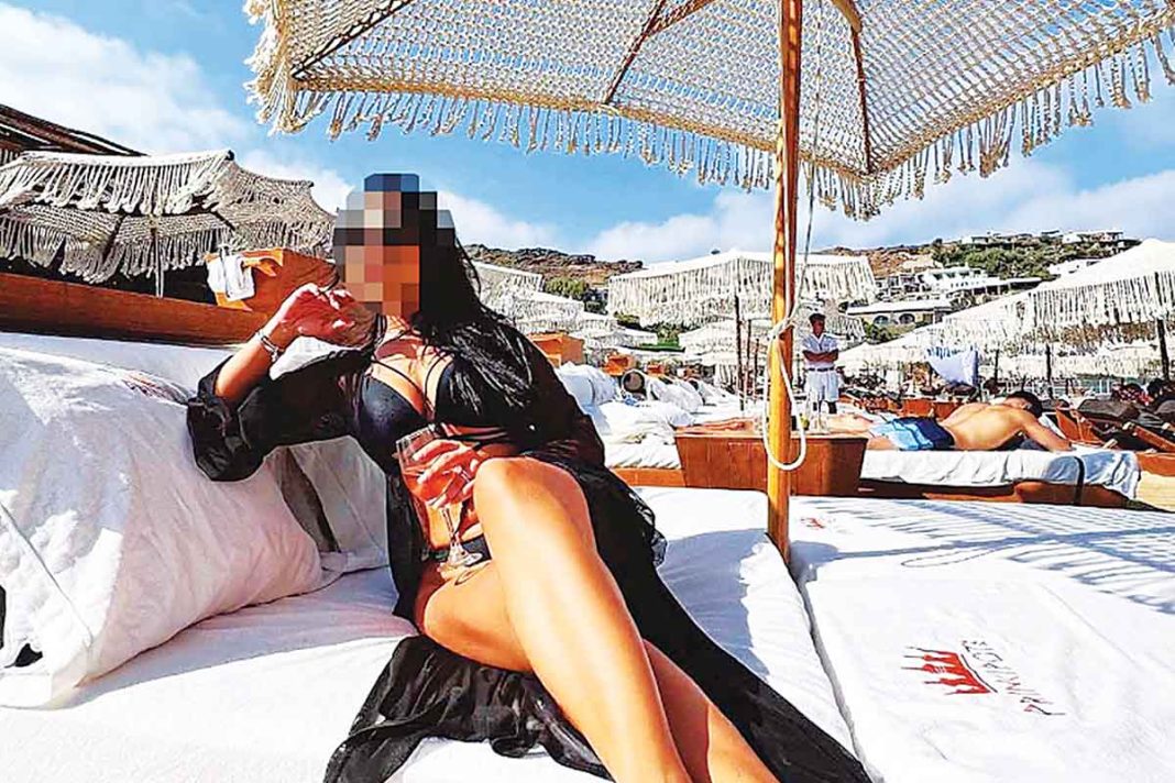 Σάλος με sexy υπαρχιφύλακα του Α.Τ. Μυκόνου - Έβαλε χέρι σε τσάντα κρατούμενης