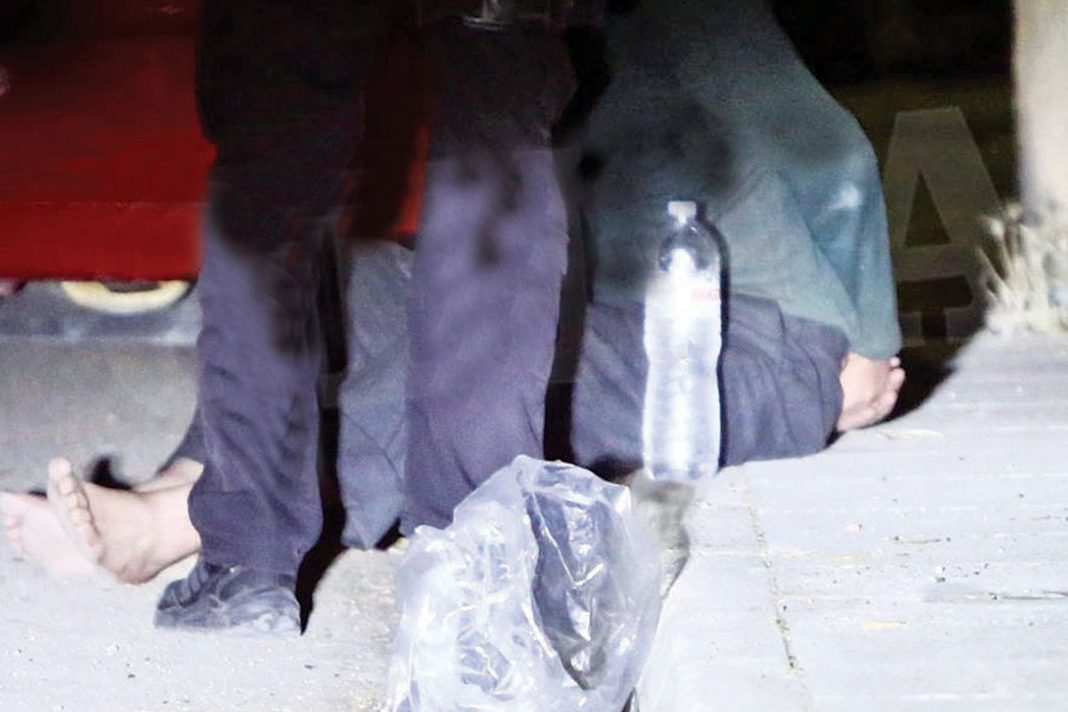Γιος έκαψε τον πατέρα του επειδή, όπως λέει, δεν είχε λεφτά για την κηδεία του