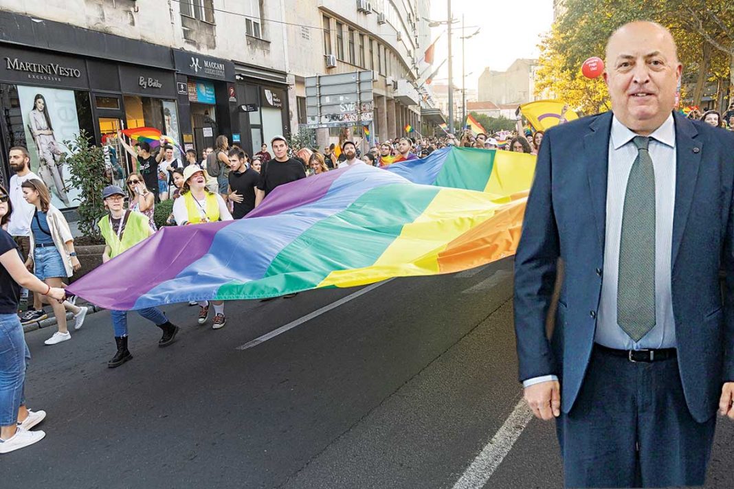 Στο «άρμα» του Pride ο πρύτανης του ΑΠΘ