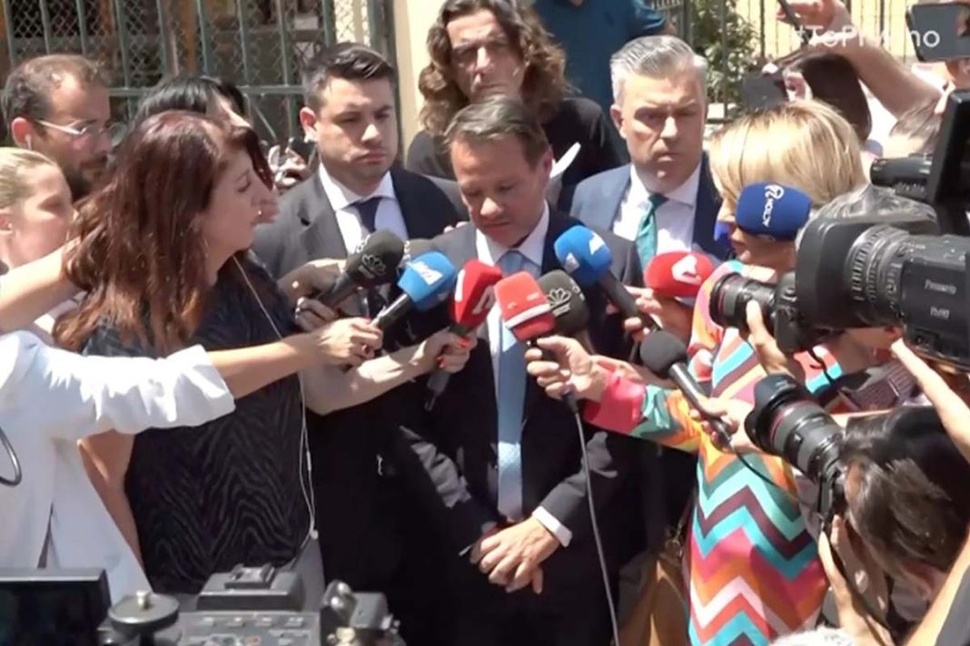 Ελεύθερος με όρους ο Απόστολος Λύτρας για τον ξυλοδαρμό της συζύγου του