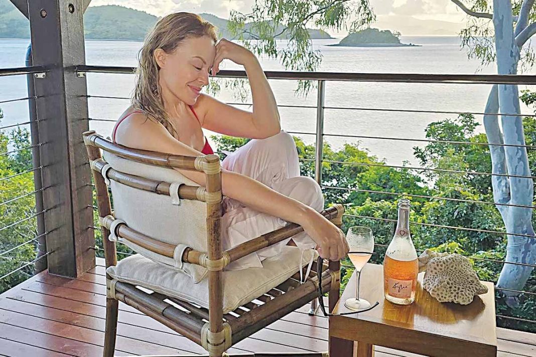 Η Μινόνγκ in love με τον «Νικόλα»