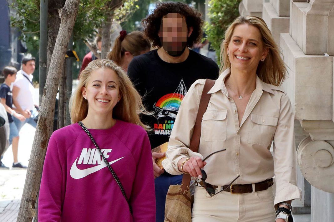 Φρεσκοχωρισμένη, αλλά ανανεωμένη η Τατιάνα Μπλάτνικ