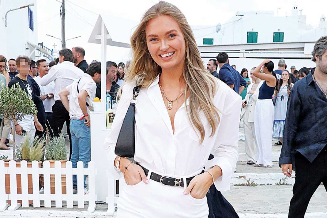 Οpening party στη Μύκονο με τη Ρόμι Στριντ της Victoria’s Secret, και τις δικές μας Ναυσικά και Ηλιάνα