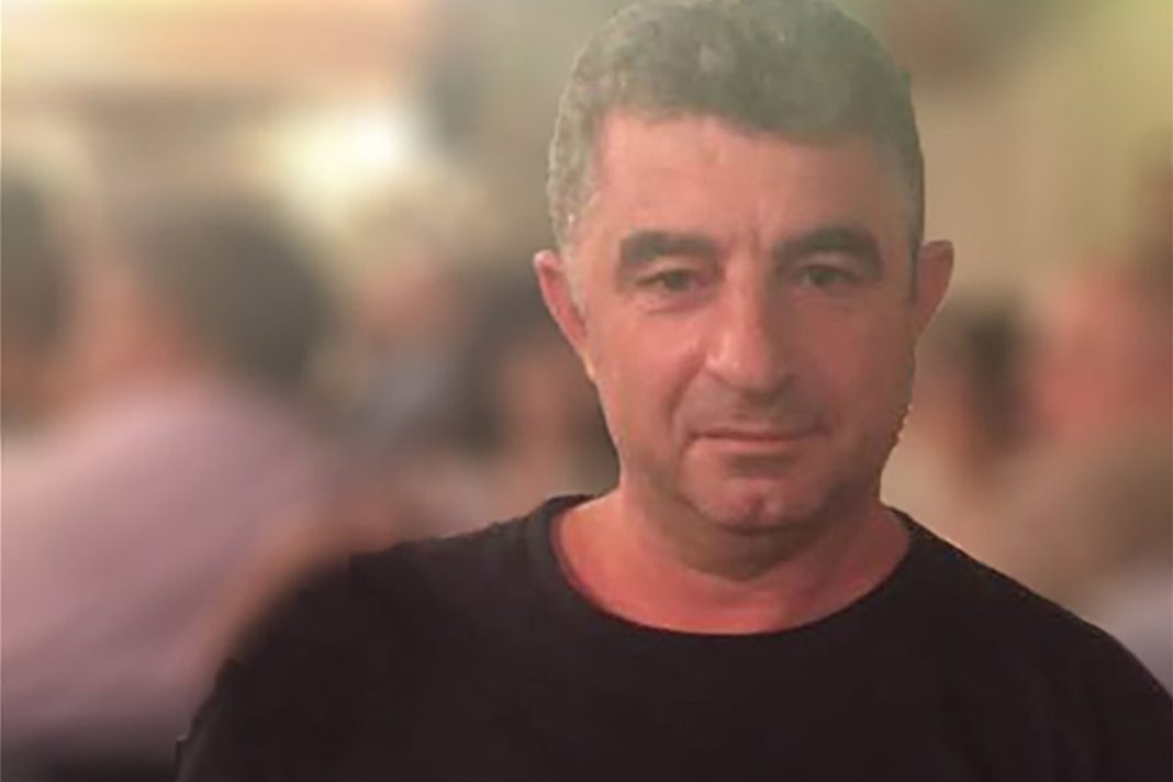 Η εισαγγελέας έδειξε τους δύο κατηγορουμένους για το μαφιόζικο καρτέρι θανάτου στον Γιώργο Καραϊβάζ