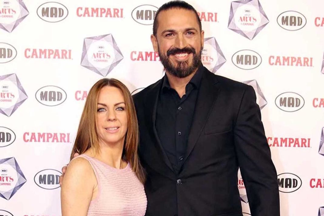 Σε φάση διακοπών η Βάσω Μαζωνάκη με τον σύντροφό της