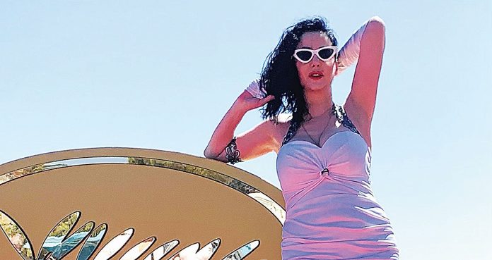 «Σκανδάλισε» τις Κάννες το φλερτ της Δέσποινας Μοίρου με τον Νίκολας Κέιτζ