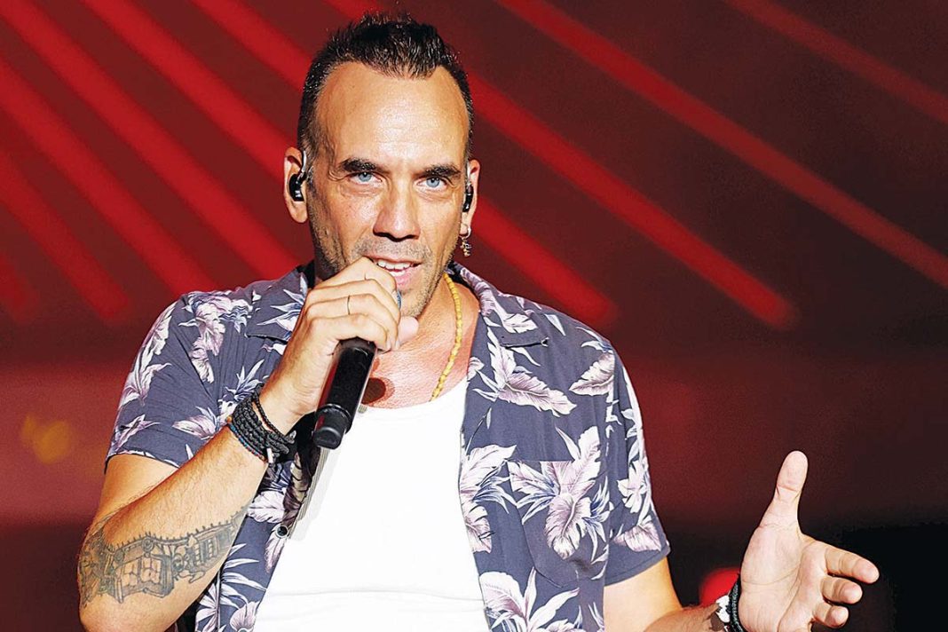 Φανατική groupie του Πάνου Μουζουράκη η Μαριλού Κόζαρη