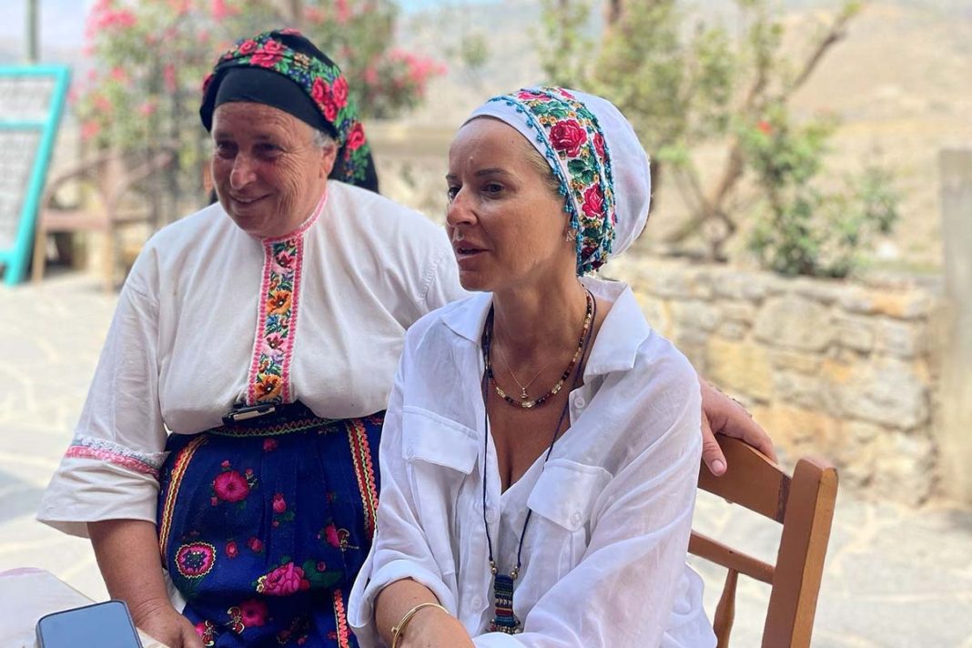Μαρία Μπεκατώρου: Ταξίδι στο... παρελθόν