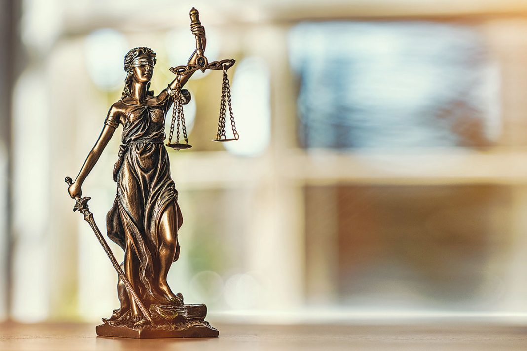 Χαμένοι στη μετάφραση σε δικαστήριο στον Βόλο