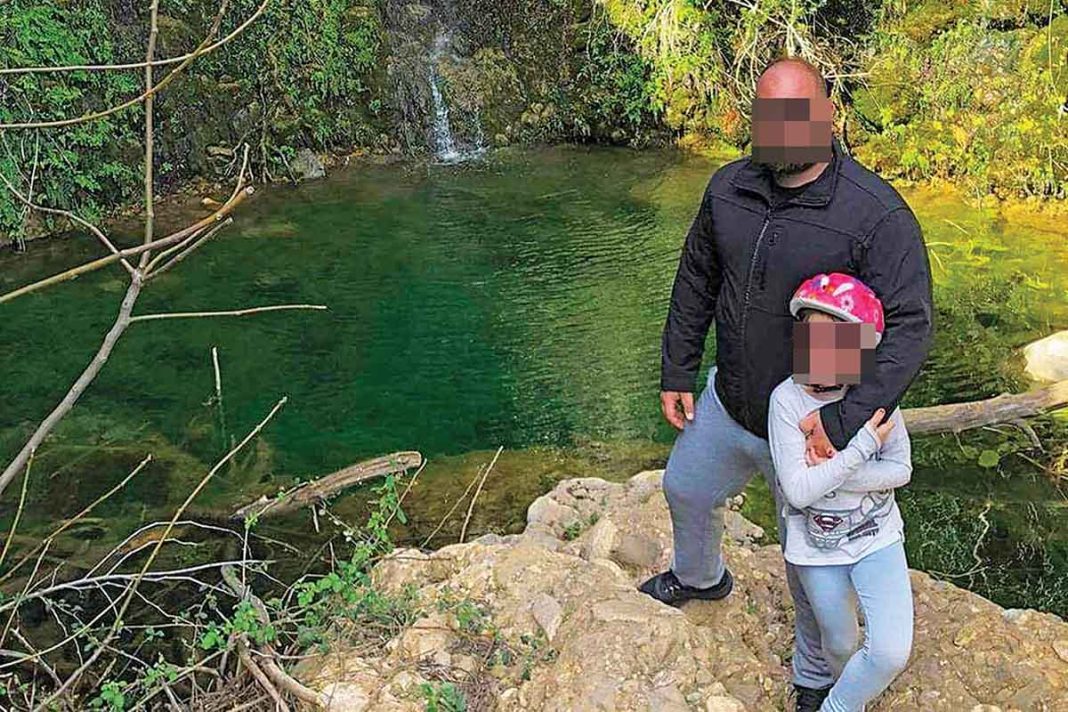 Τρίτεκνος αστυνομικός αυτοκτόνησε με το υπηρεσιακό όπλο του έπειτα από βιντεοκλήση στη γυναίκα του