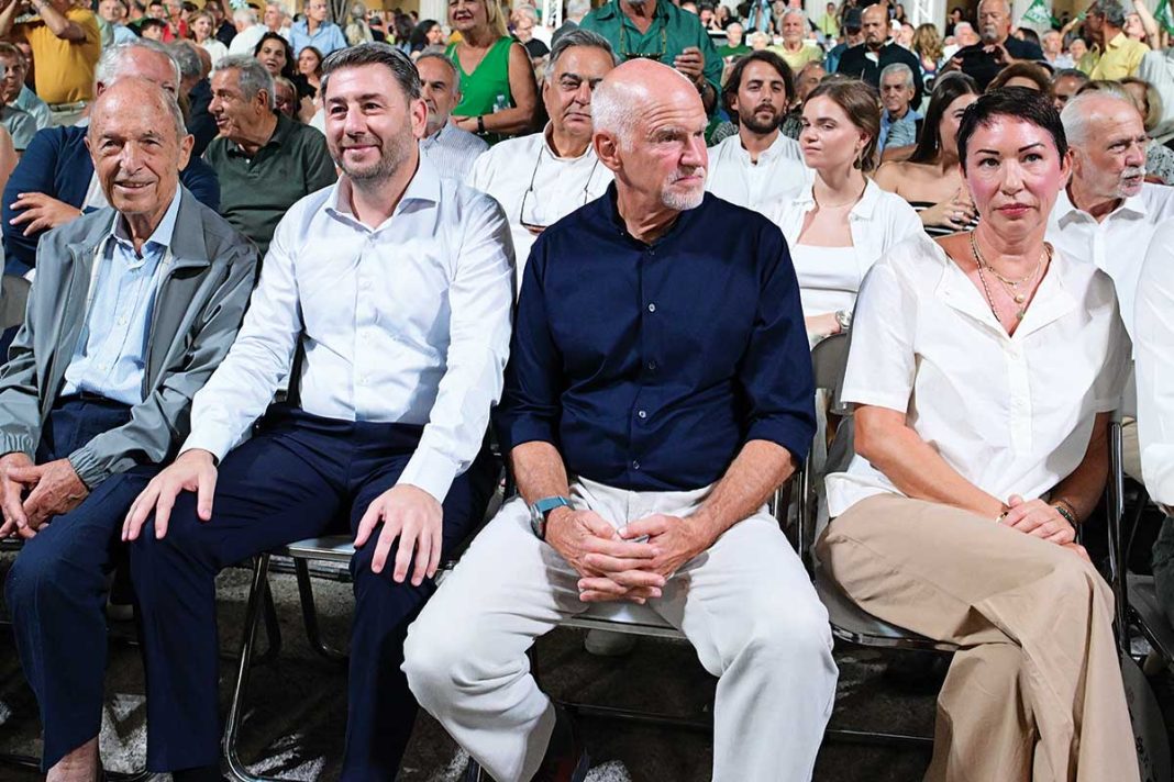 Η Γουέντι Κόνελι που έκλεψε την παράσταση στο πλευρό του Γιώργου Παπανδρέου στη γιορτή για τα γενέθλια του ΠΑΣΟΚ