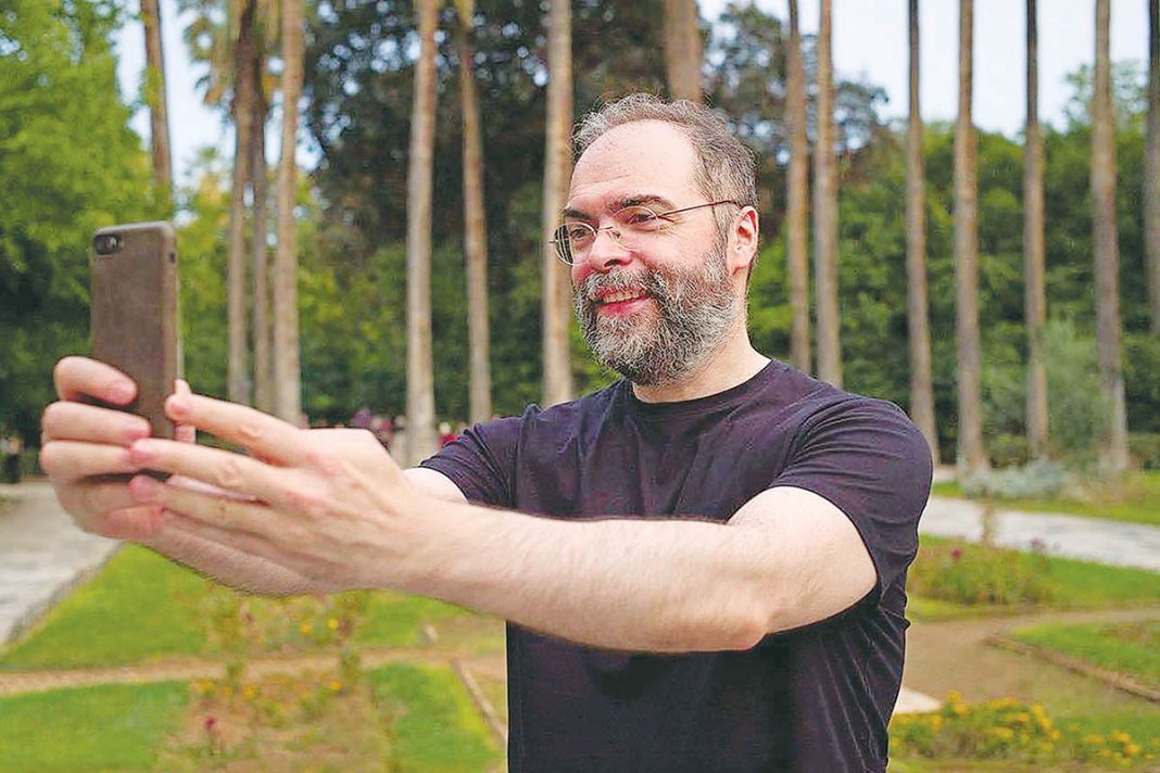 «Κονάνοι» με κρατικό πτυχίο!