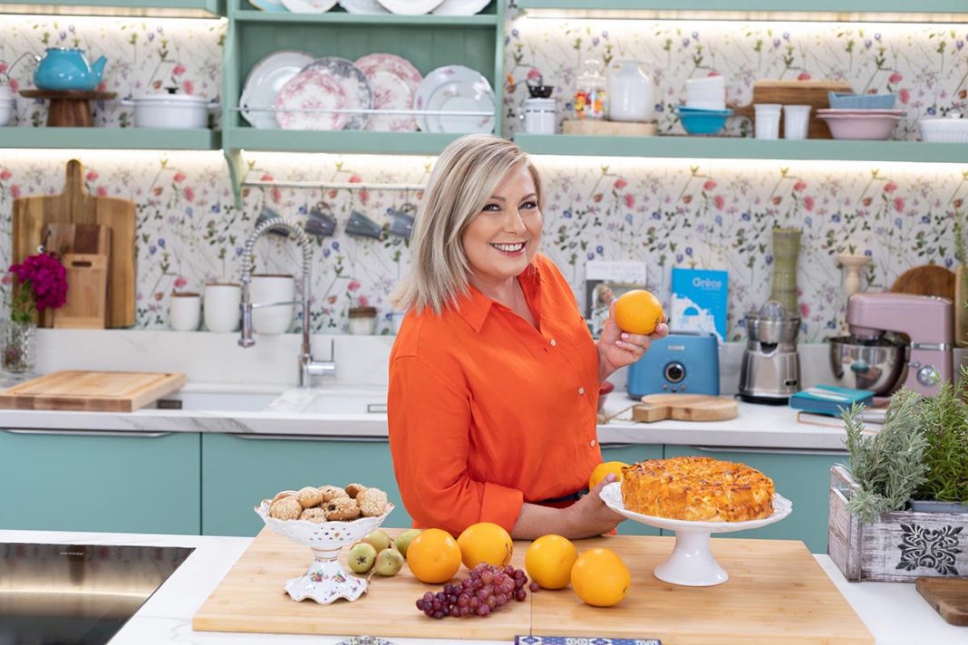 «Open Kitchen» με τη Ντίνα Νικολάου