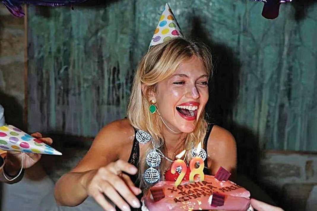 Birthday party στη Μύκονο για την Ανδριολάτου