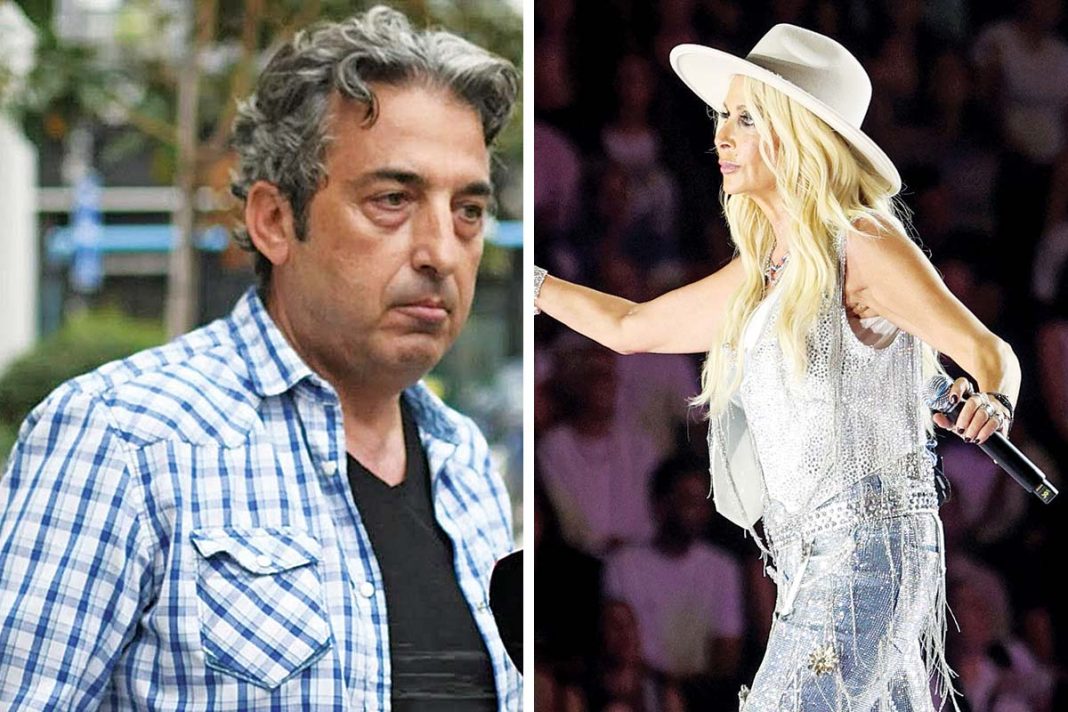 Με ποιο κριτήριο άραγε η συναυλία για τα Τέμπη στο Καλλιμάρμαρο έχει ταβάνι στον αριθμό των θεατών;