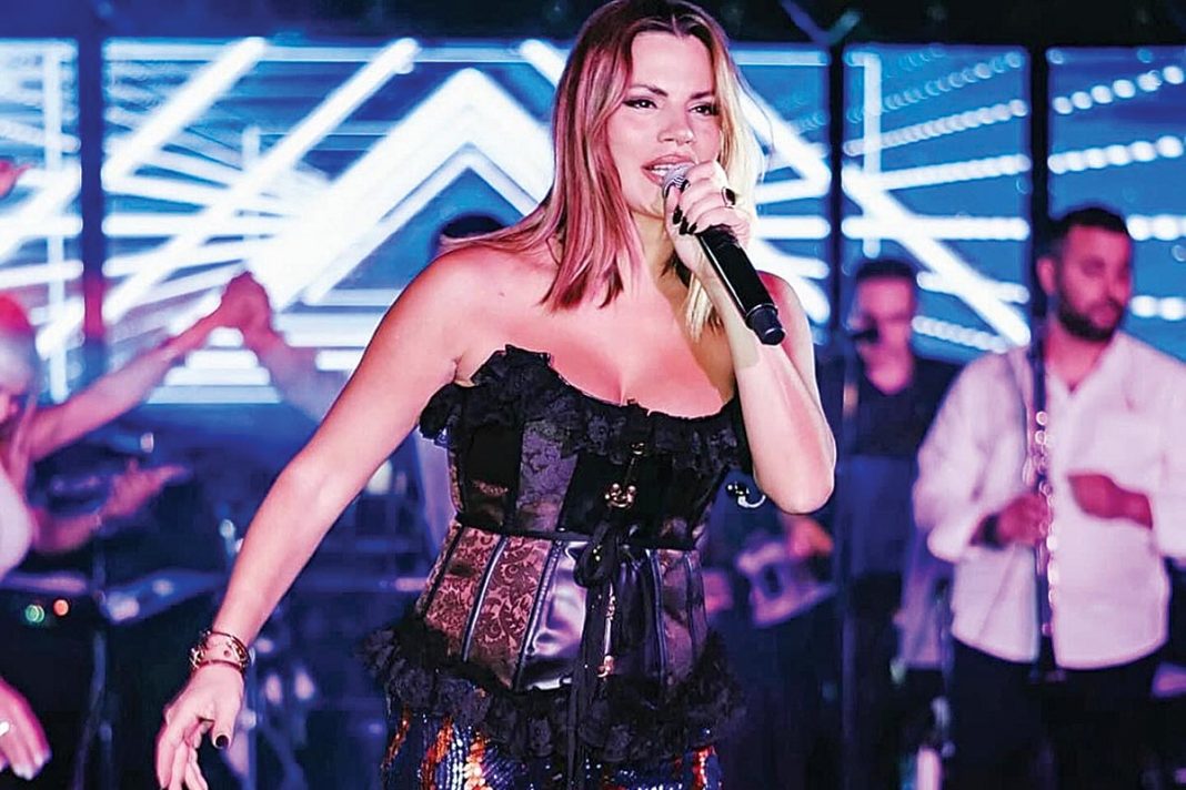 «Πάταγος» με Καρνέζη στo Caravan Live Stage