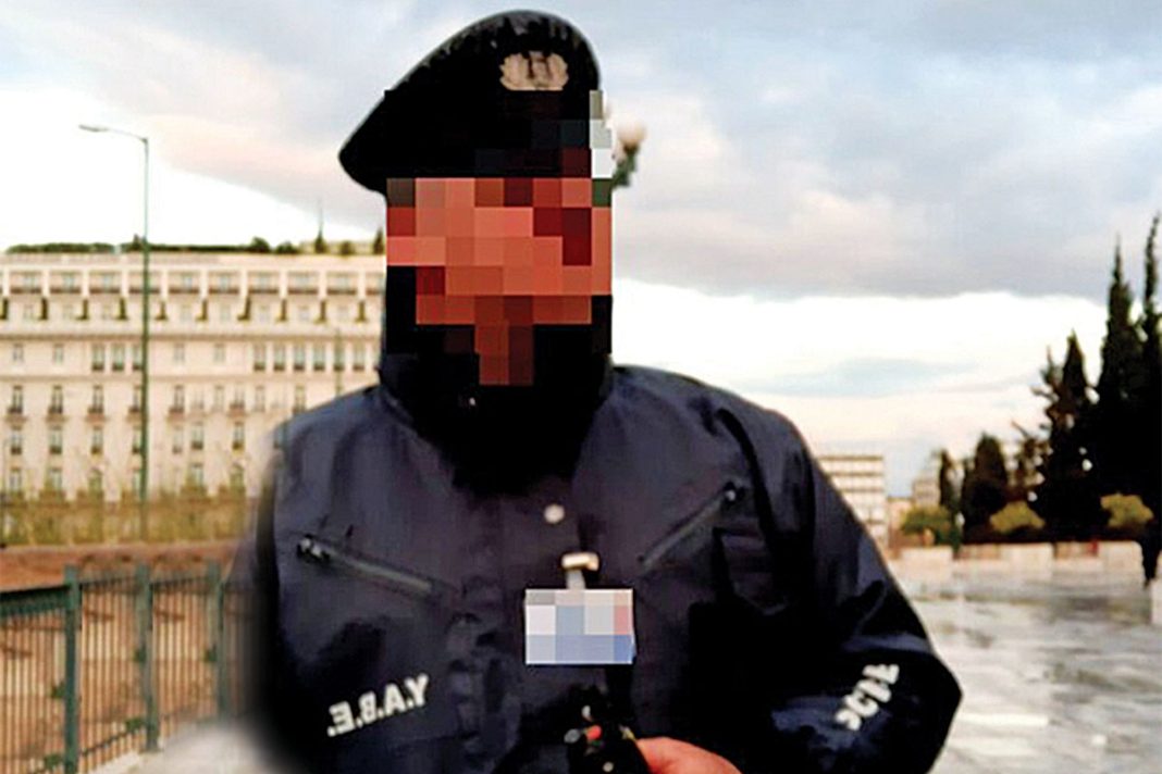 Αστυνομικός που υπηρετούσε στη Βουλή  κατηγορείται ότι βίαζε τα τέσσερα παιδιά του