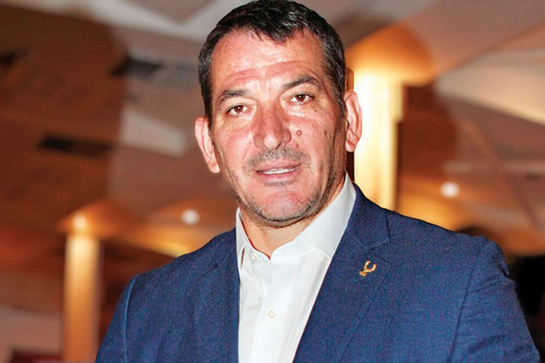 Ο Πύρρος Δήμας αποκάλυψε τη συμφωνία με τον Καραγιάννη για να γίνει η ζωή του ταινία