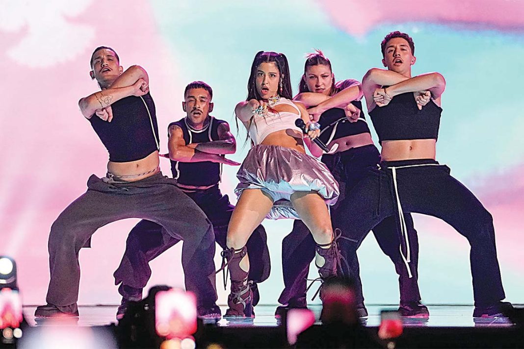 Μέσα και το Μαυροβούνιο για τη Eurovision