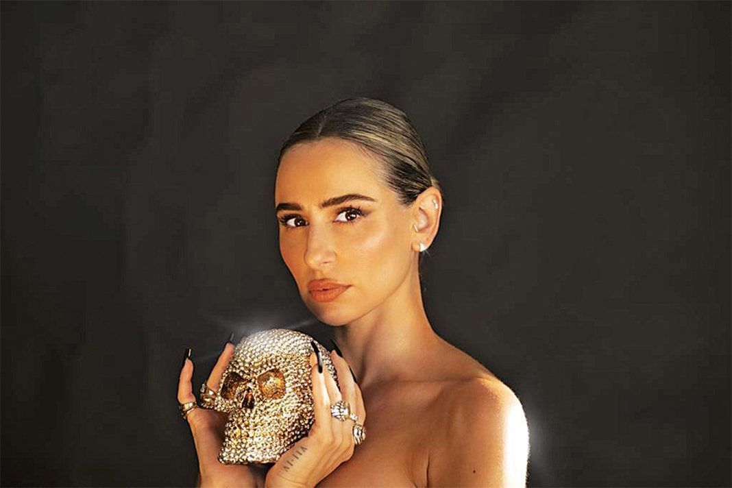 Η διασκευή διαχρονικού τραγουδιού με την υπογραφή της pop star