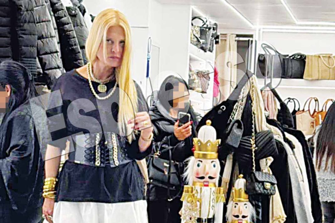 Μαρίνα για  «μαϊμού» ψώνια στη Σάντα Μπάρμπαρα