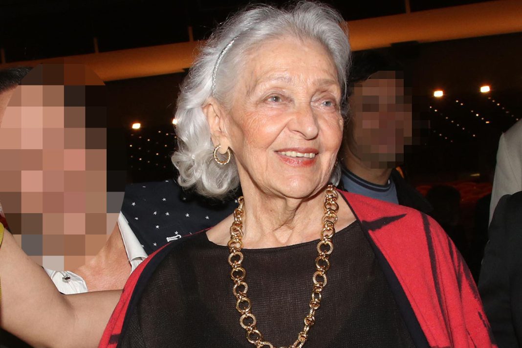 Στέλλα Γκρέκα: Η γηραιότερη τραγουδίστρια και ηθοποιός «έφυγε» σε ηλικία 103 ετών