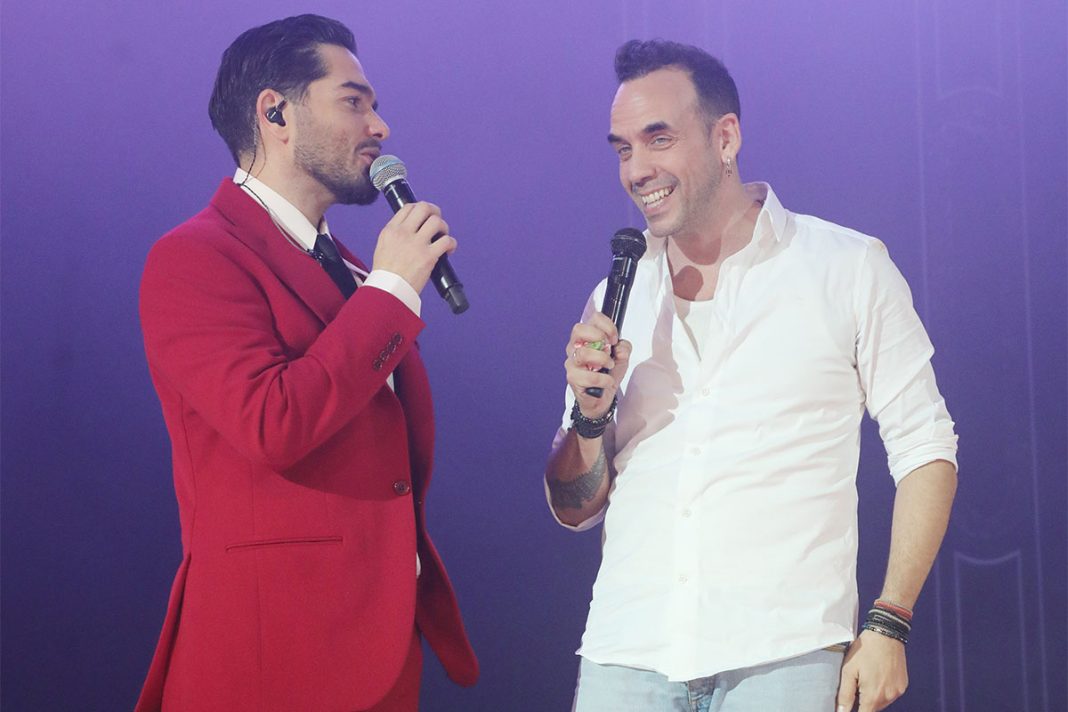 Show από Μουζουράκη και Μάστορα στον Έναστρον