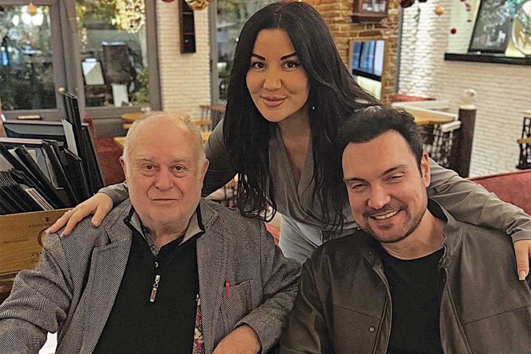 Ποιους «τσάκωσε» ο φακός της «Espresso» στην Πλάκα