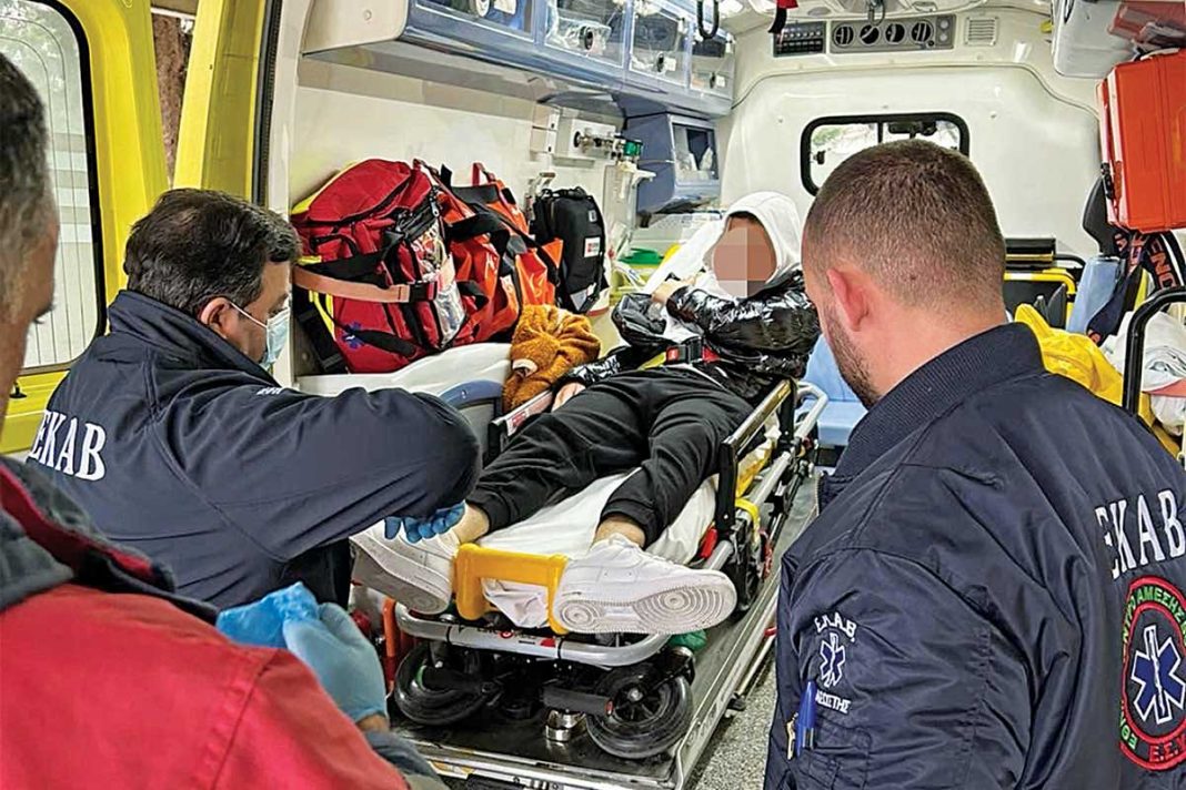 Ξύλο και ΕΚΑΒ σε αυλή σχολείου στη Θεσσαλονίκη